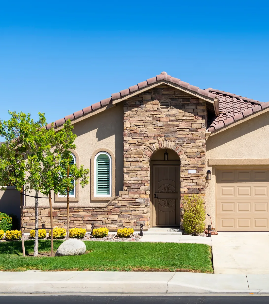 Home remodeling consultation and planning process by Dream Remodel LA in Los Angeles